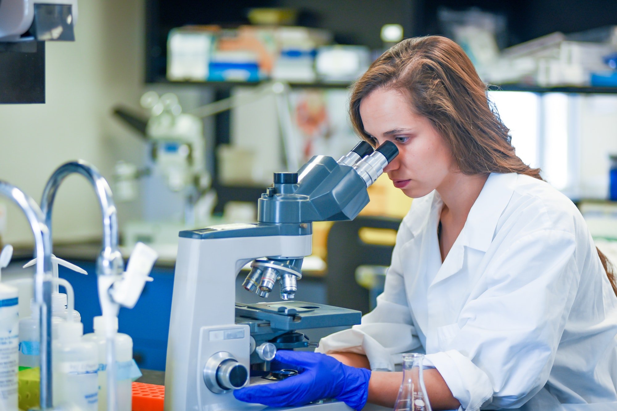 Examine Lab About Us - Leo Clinical Lab